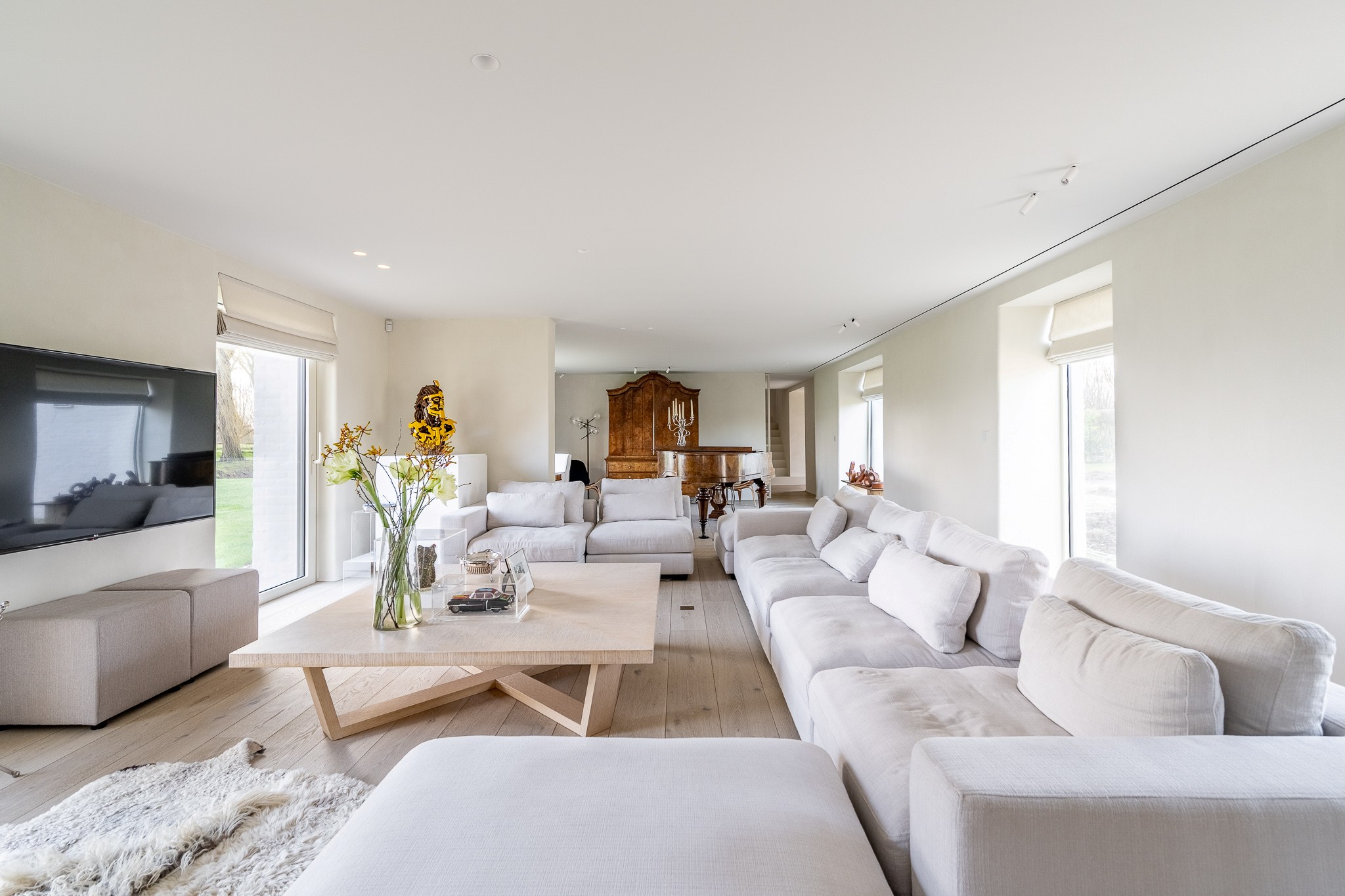 Uitzonderlijk gerenoveerde Hoeve met bijhuis op een domein van 1,5 hectare 