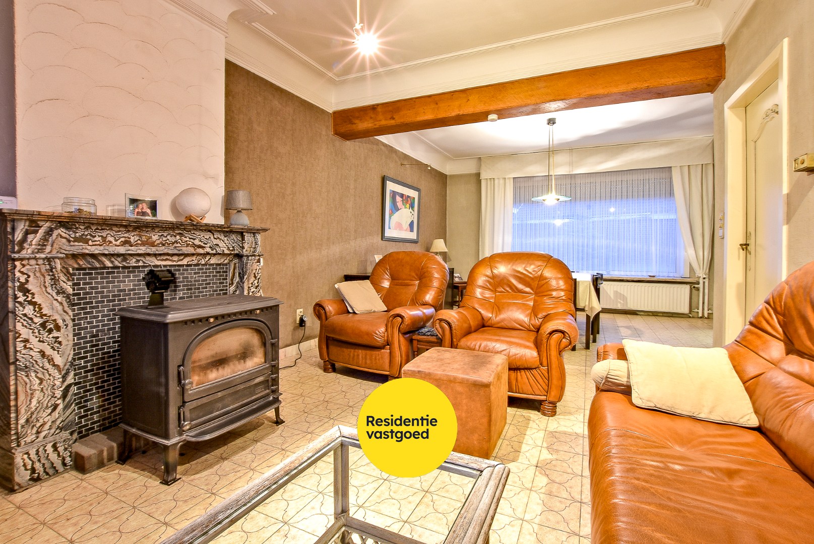 Te renoveren boerderij op een perceel van 7.066m² met loods en diverse bijgebouwen 