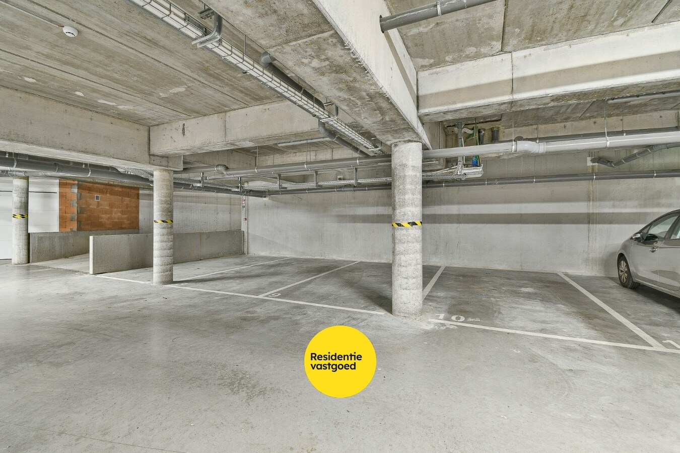 Te koop parkeerplaats - Gistel