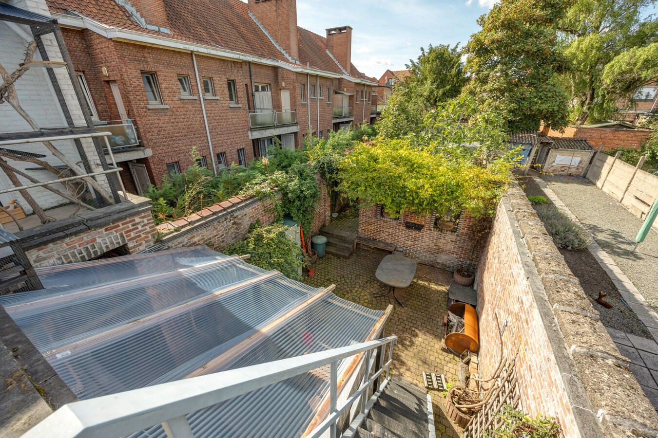 Charmante woning met tuin en garage te Hemiksem! 