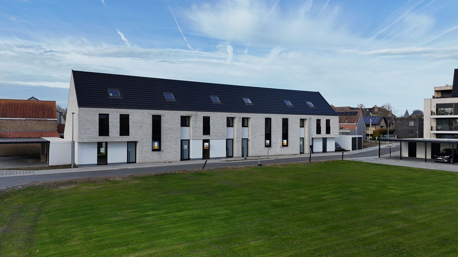 Nieuwbouwwoning met 3 slaapkamers en E-peil 10 te Veurne 