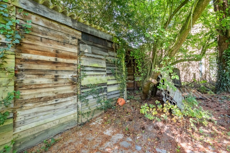 Ruime bungalow op 1.040 m² grond te Varsenare 