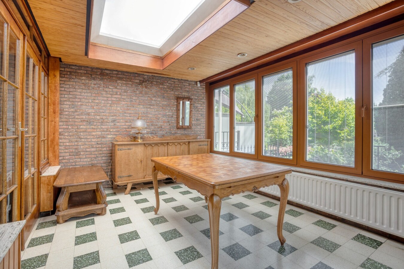 Karaktervolle halfopen villa met prachtige tuin op toplocatie in Tienen 