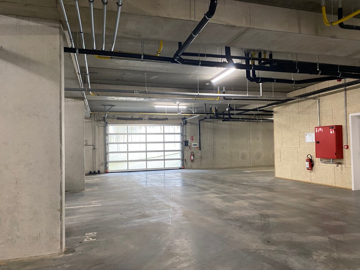 3 Parkeerplaatsen te koop in de garage-parkeerplaats van Residentie "Poort tot Heilderveld" 