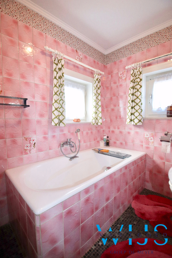 Toffe ruime gezinswoning vlakbij centrum EVERGEM! 