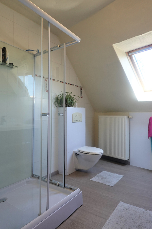 Knusse woning met grote tuin 