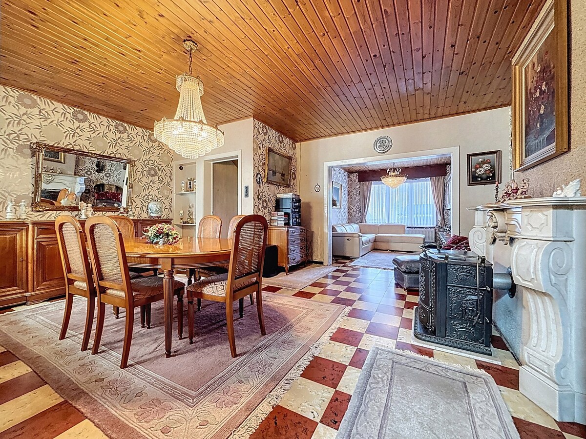 Te renoveren woning met veel potentieel nabij station/centrum Wetteren 