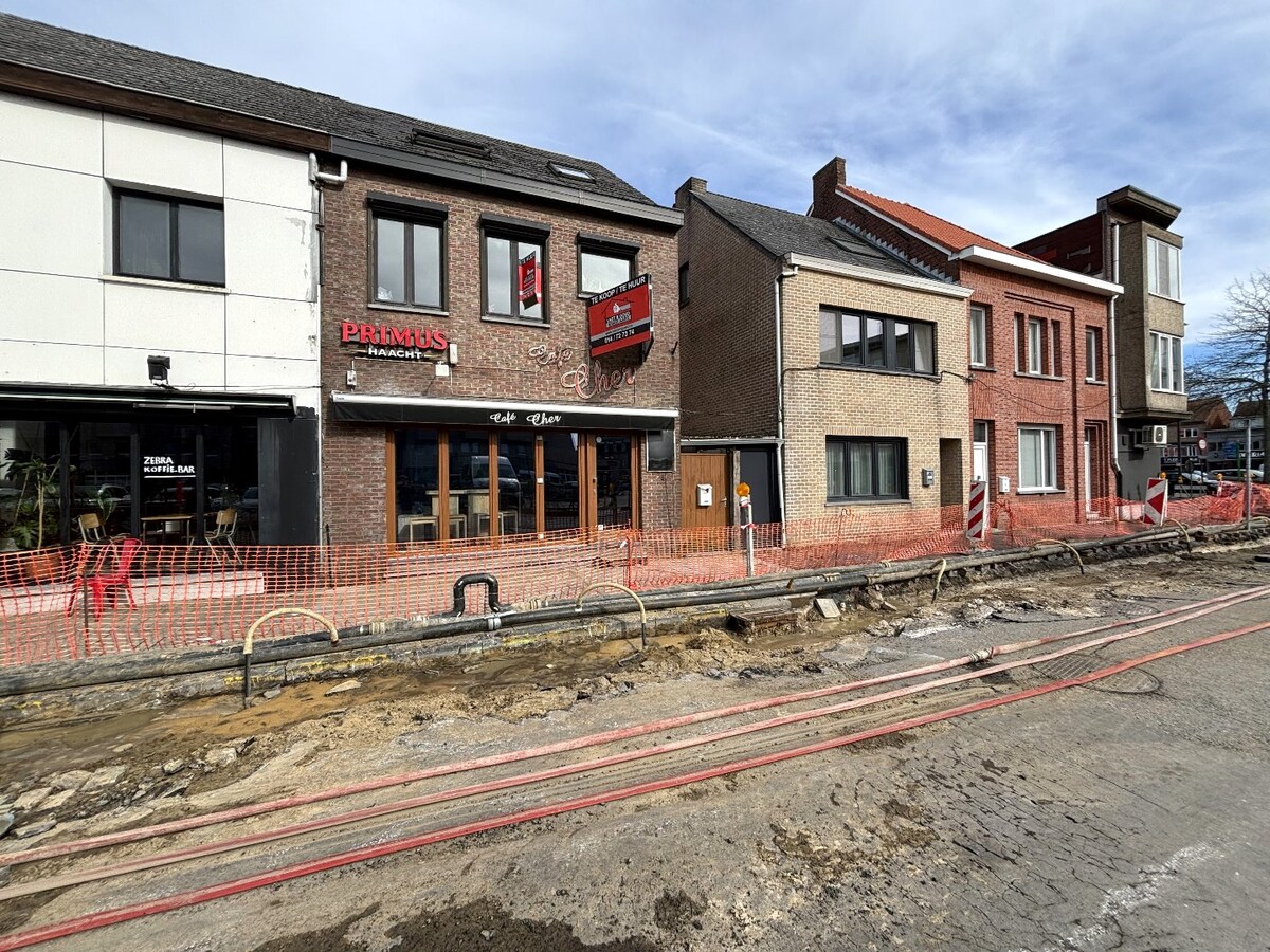 Verkocht café - Mol