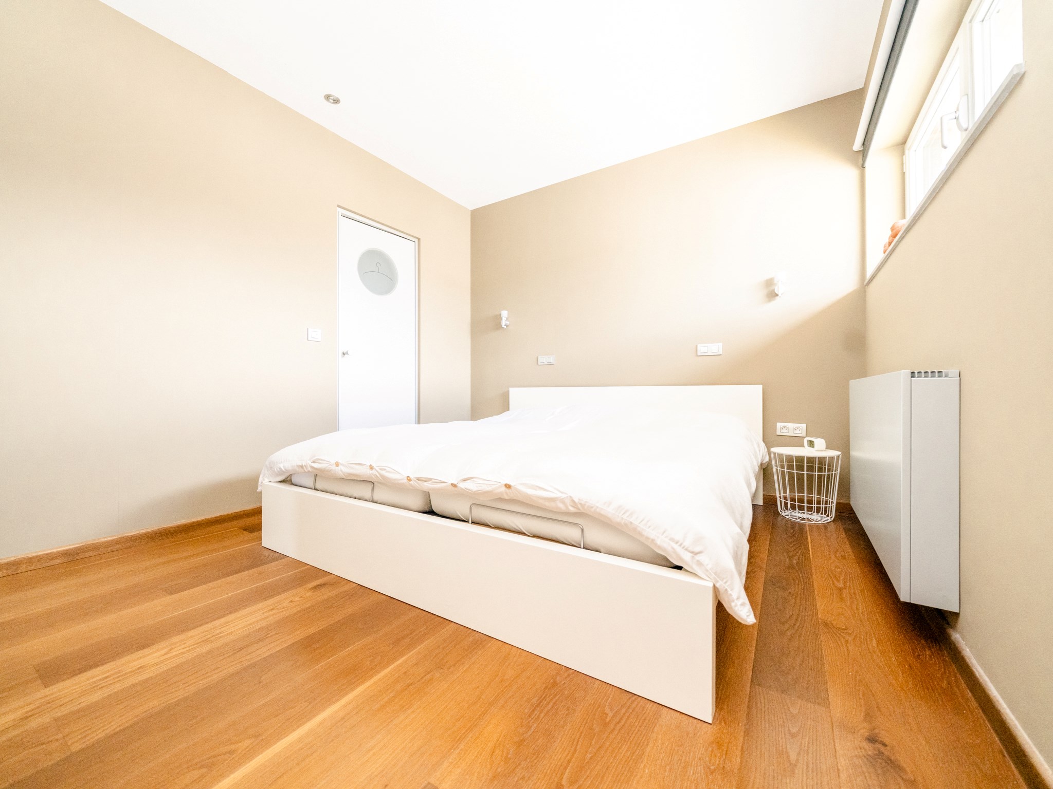 Moderne nieuwbouwvilla met zicht op groen 