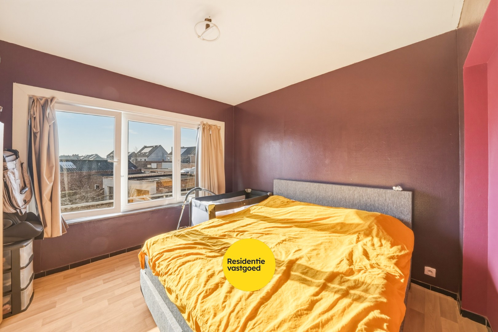 Opbrengsteigendom met 4 (vergunde) appartementen en garage te Bredene - Rendement 6,12% 