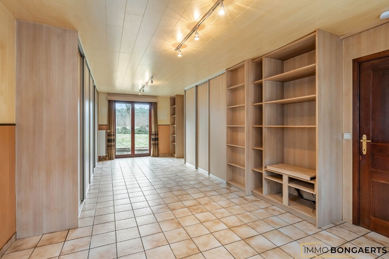 Woning met inpandige garage 