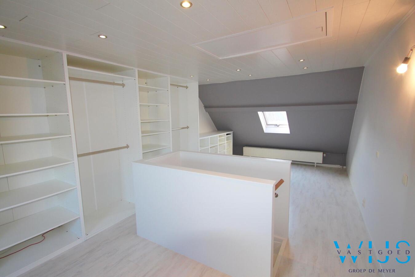 Toffe instapklare woning vlakbij de invalswegen ! 