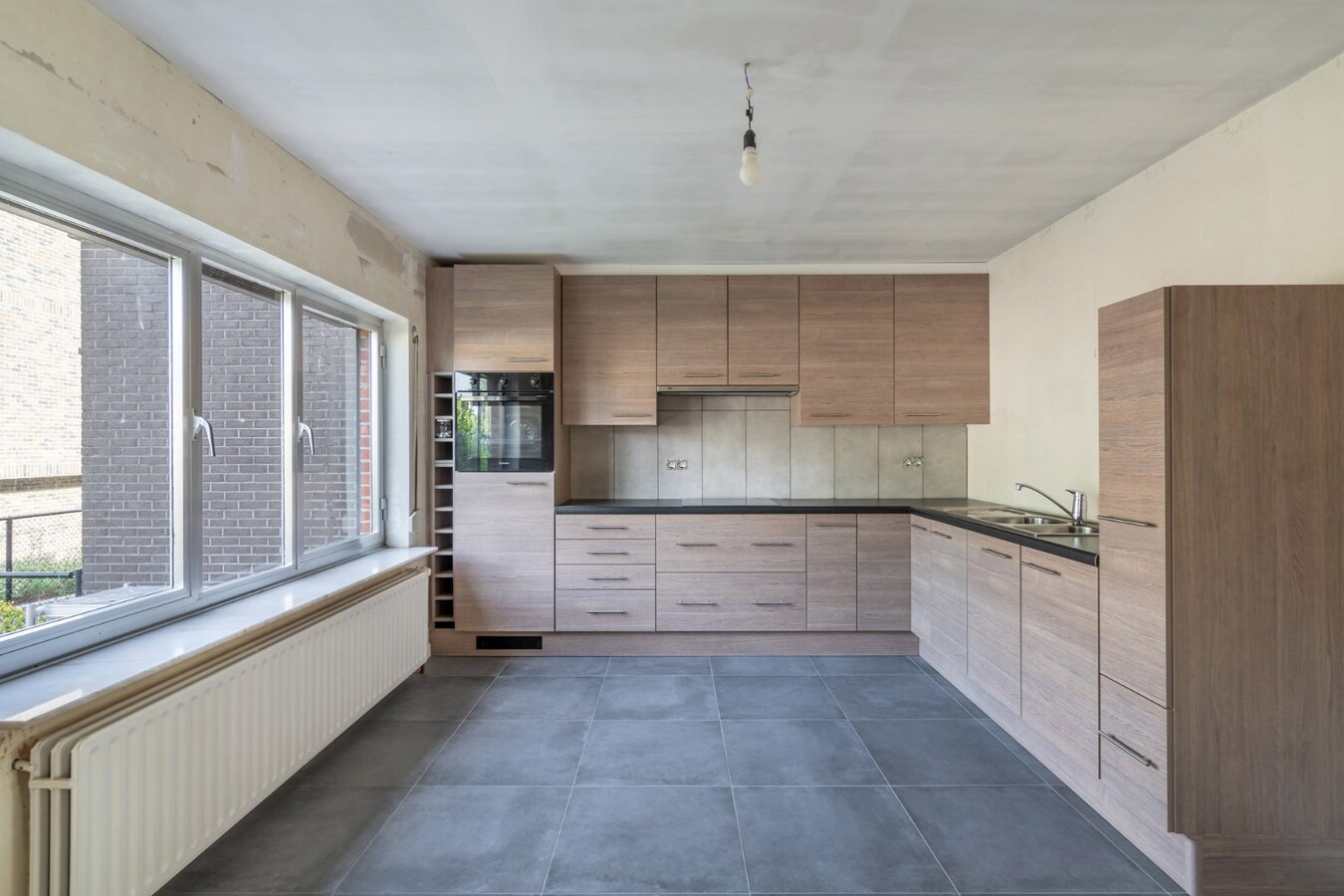 Gerenoveerde woning met 4 slaapkamers en 2 badkamers 