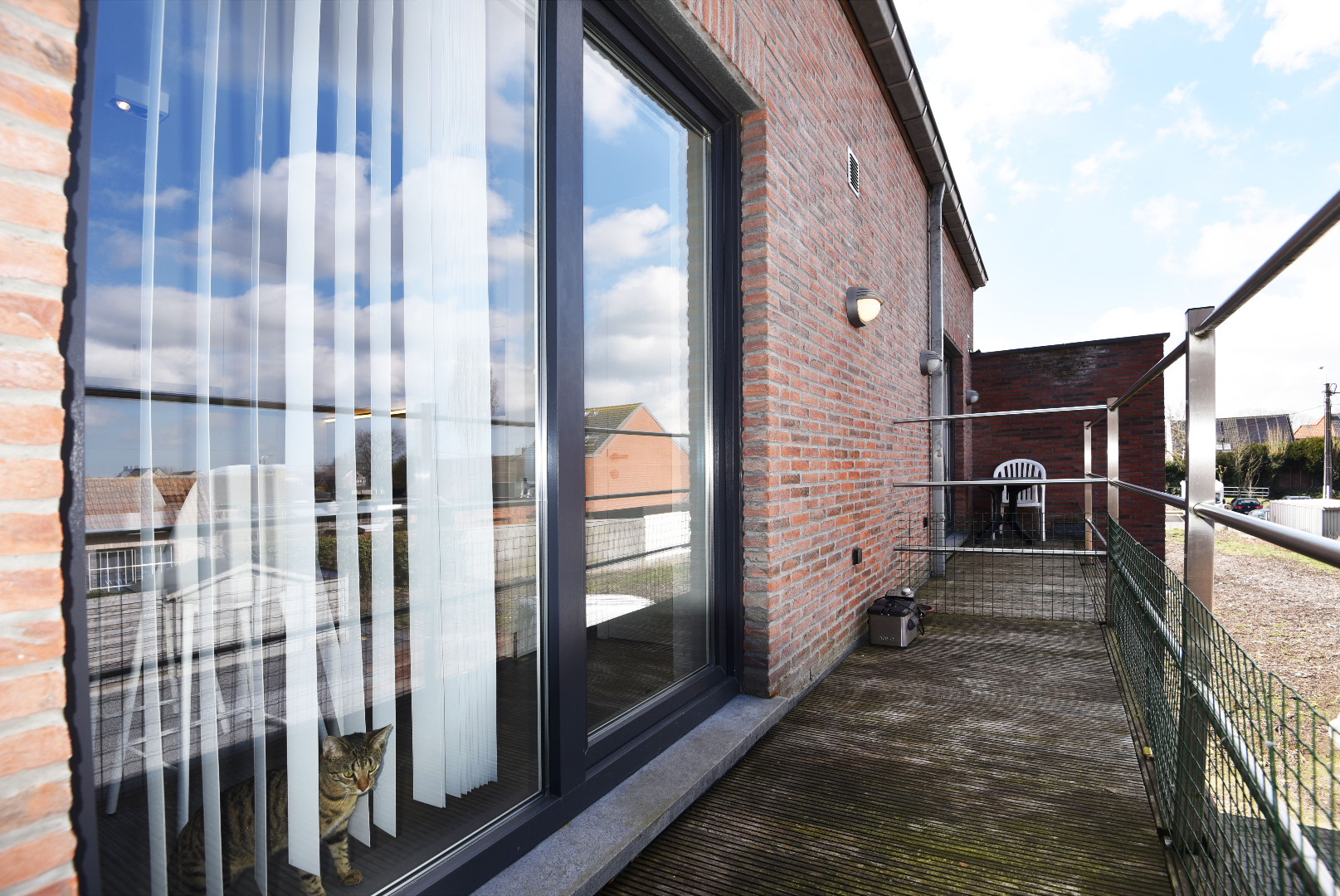 Energiezuinige bel-etage met ruime garage en 3 slpks nabij centrum Maldegem 