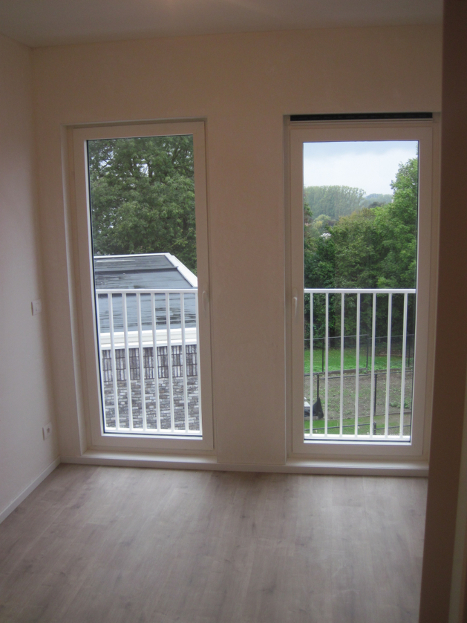 Groen wonen in de Weverij.    2-slp-appartement met een autostaanplaats. 