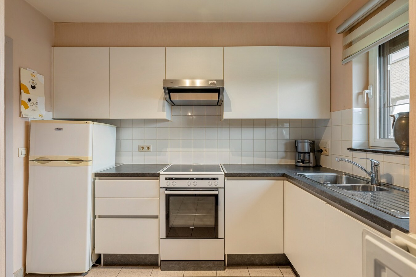 Comfortabel appartement met 1 slaapkamer, terras en autostandplaats nabij het centrum van Maaseik! 