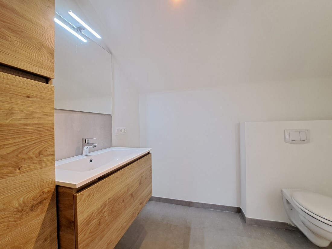 Modern ruim energiezuinig duplex appartement te Dilsen-Stokkem 