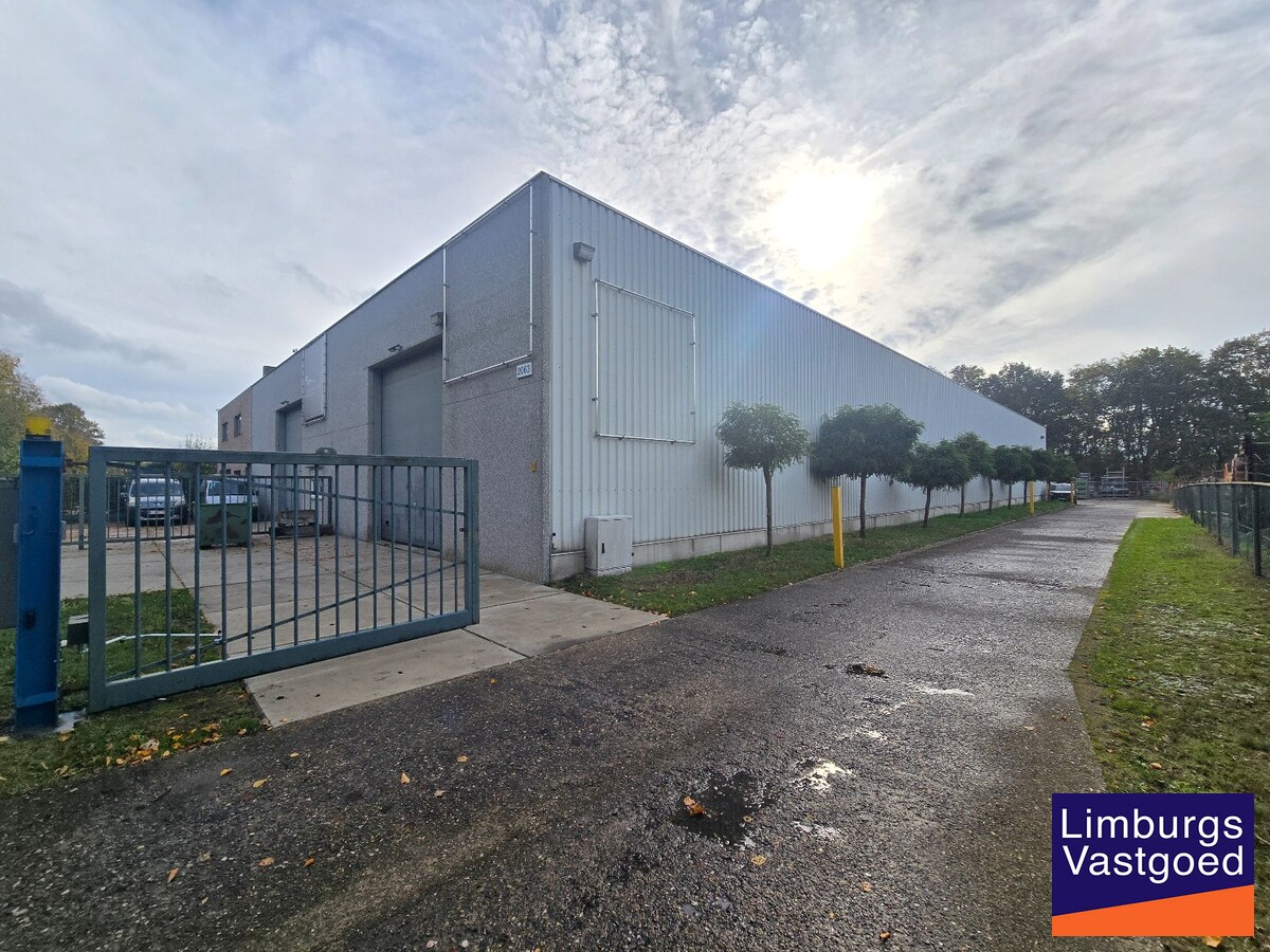 DE WAERDE - KMO UNIT 5 - 377m² - nabij E-314 