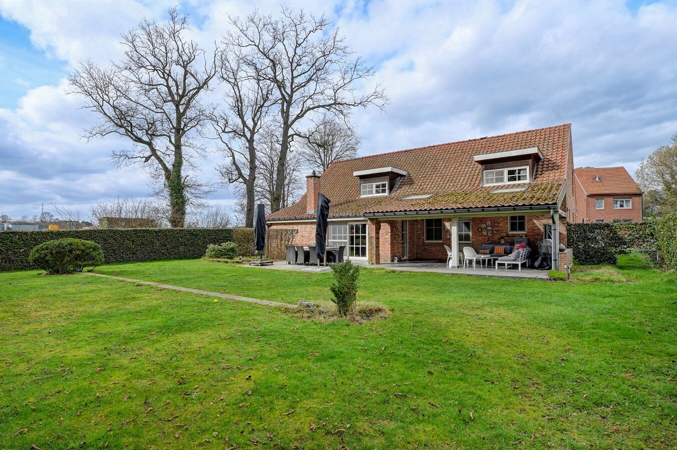 Charmant huis naast het kanaal 