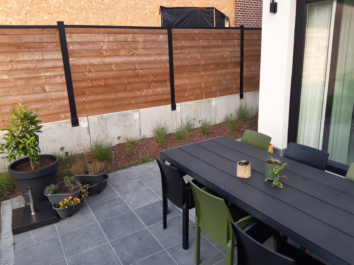 Lichtrijke, eigentijdse  Half Open Bebouwing. 