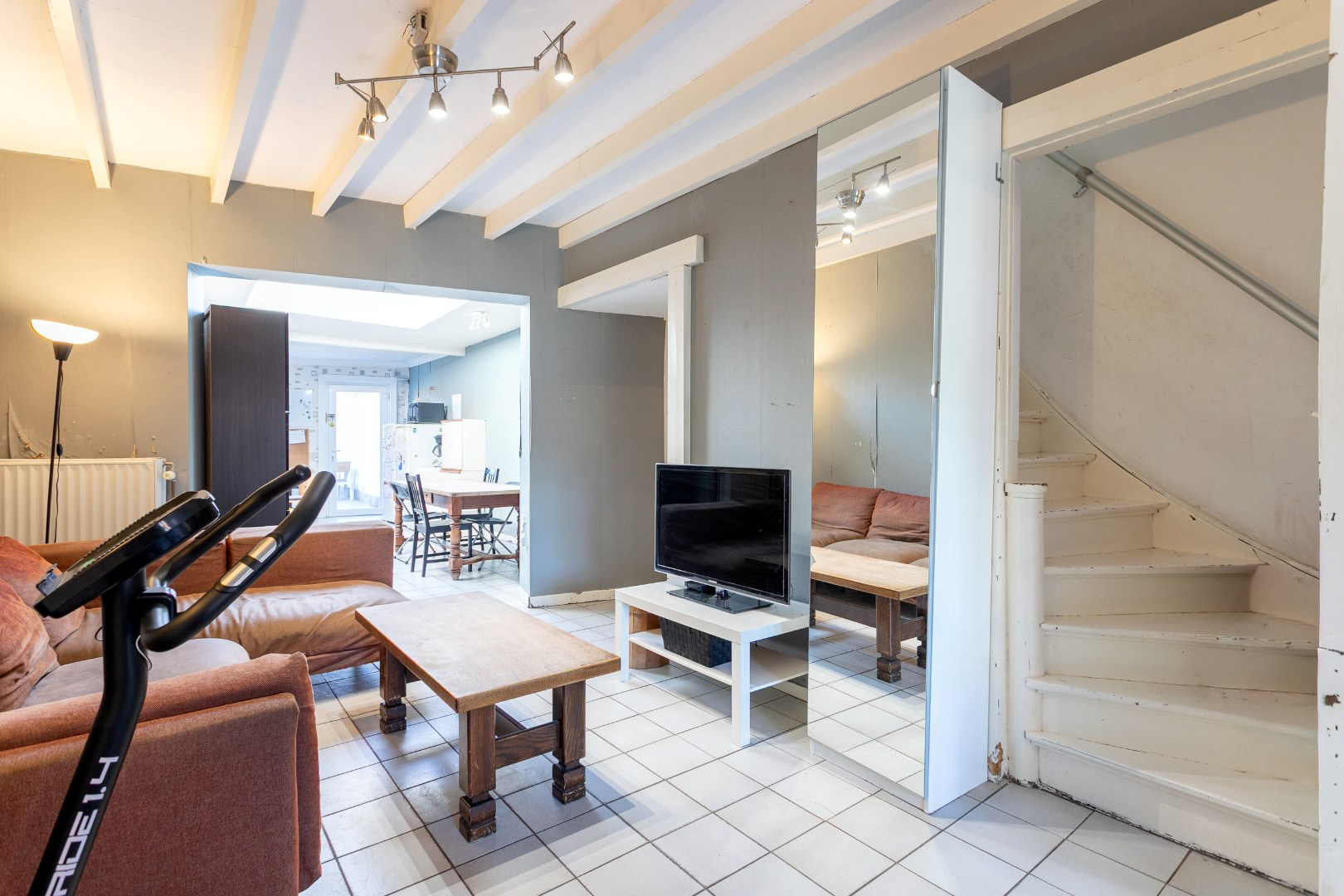 Op te frissen woning met 3 slpk te Halle 