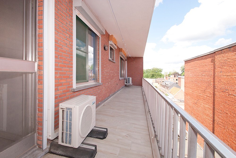 Ideaal gelegen appartement met 3 slaapkamers en lift 