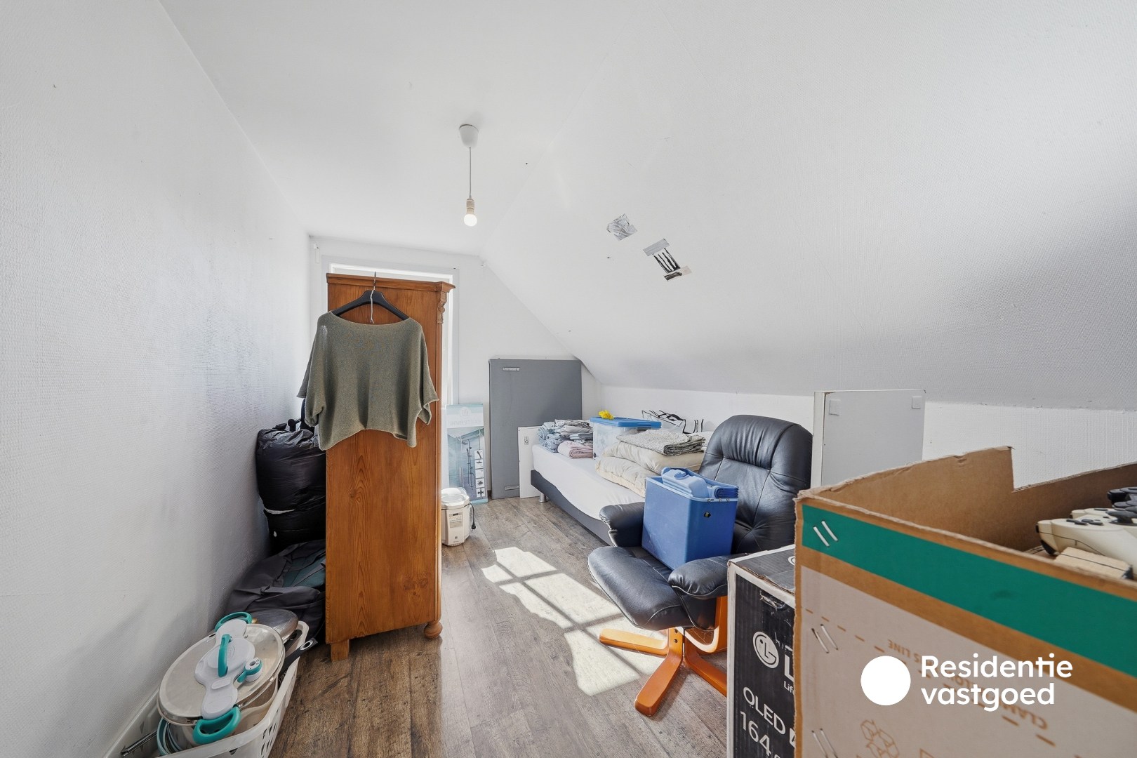 Ruime alleenstaande woning met 4 slaapkamers in rustige omgeving 