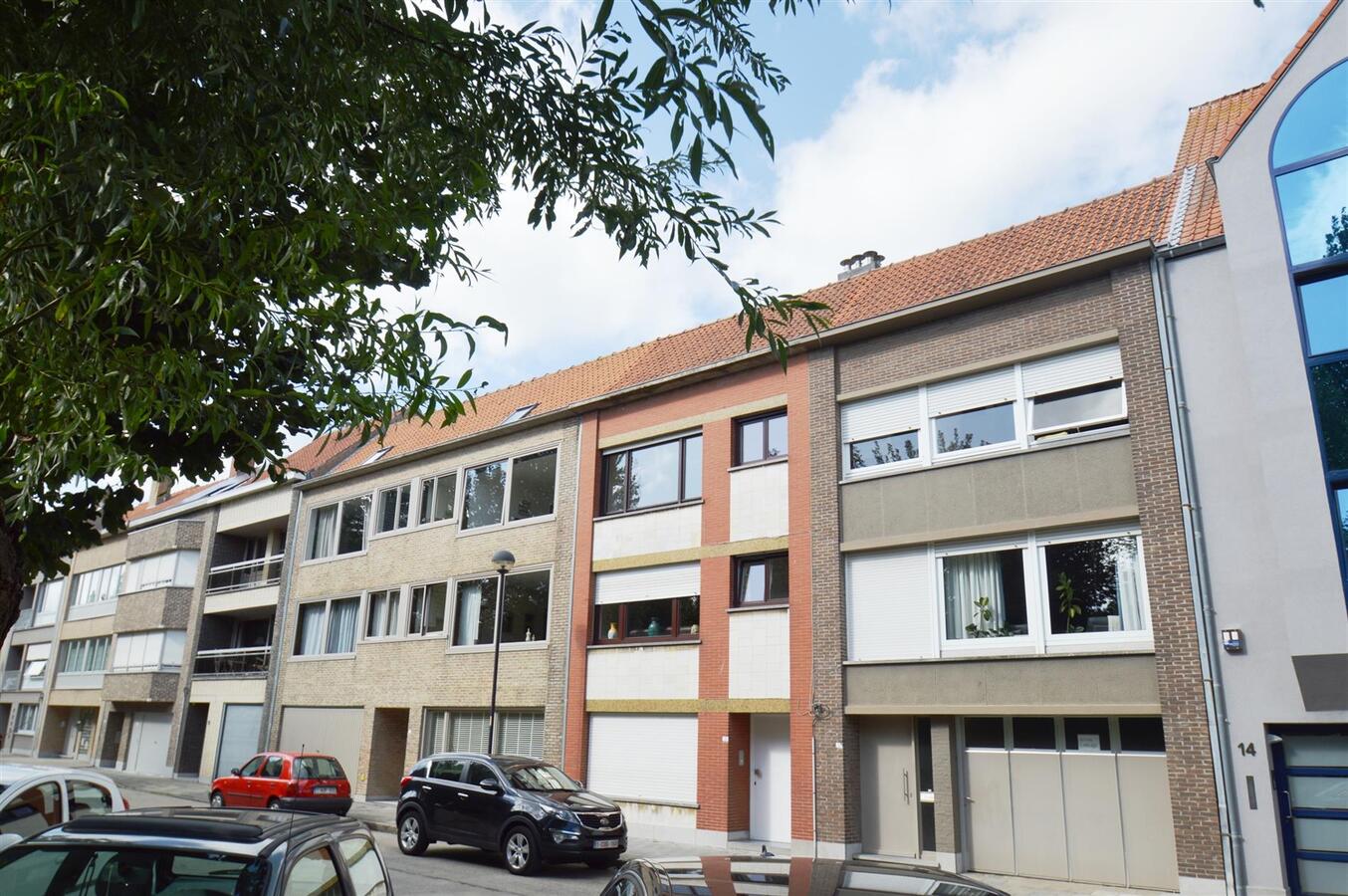 Instapklaar appartement op leuke ligging - Heist 