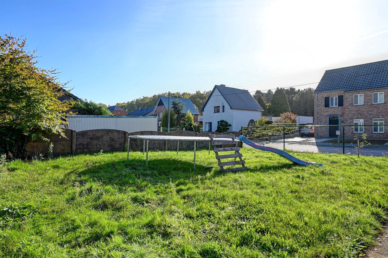 Open bebouwing op een perceel van 28m breed 