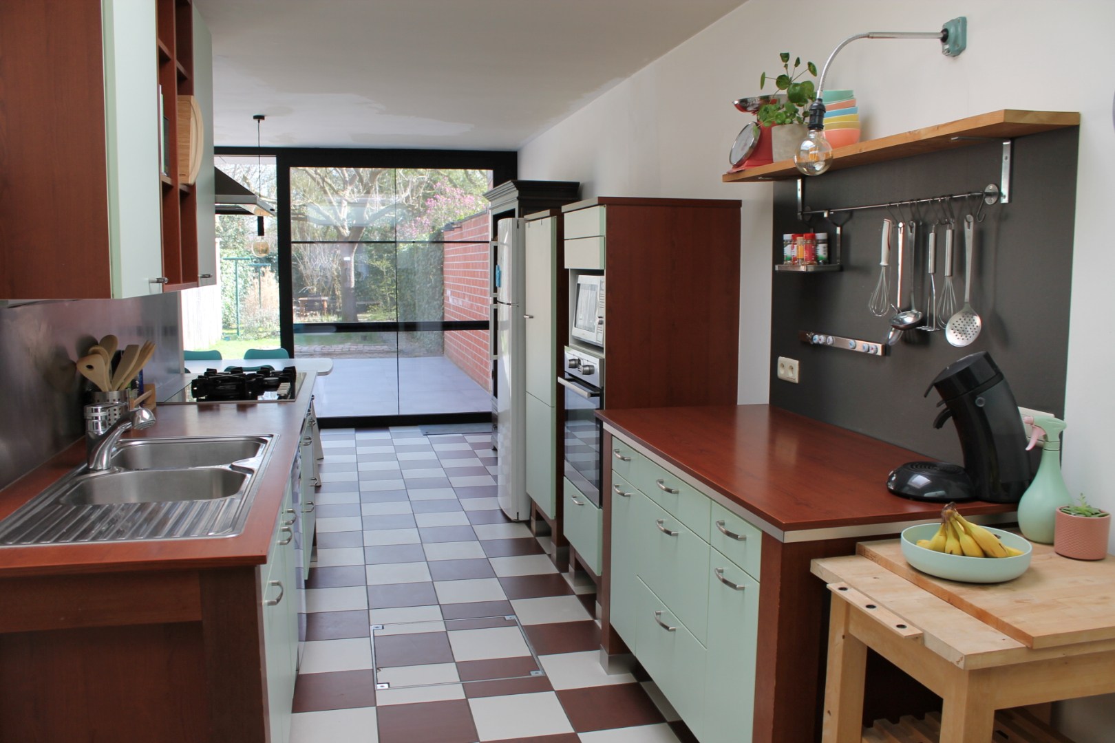 Ruime hedendaagse gezinswoning met 4 slaapkamers op gunstige ligging! 