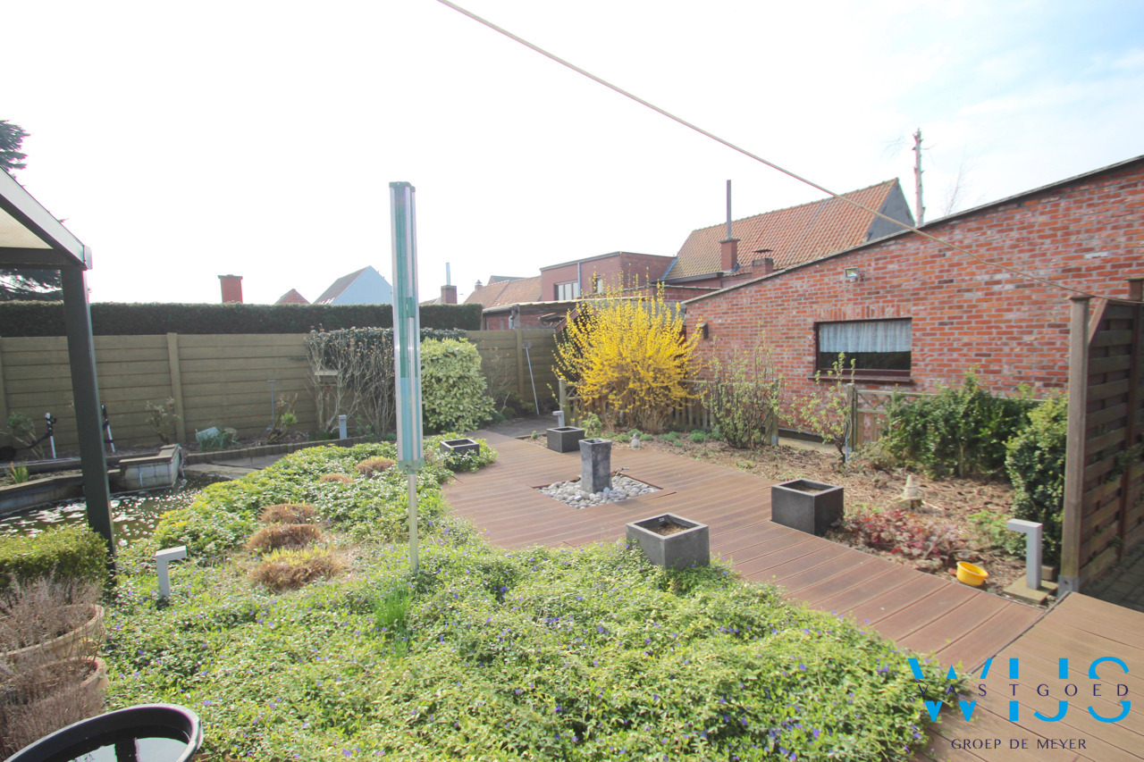 Gezellig woonhuis met mooie veranda en groene tuin ! 