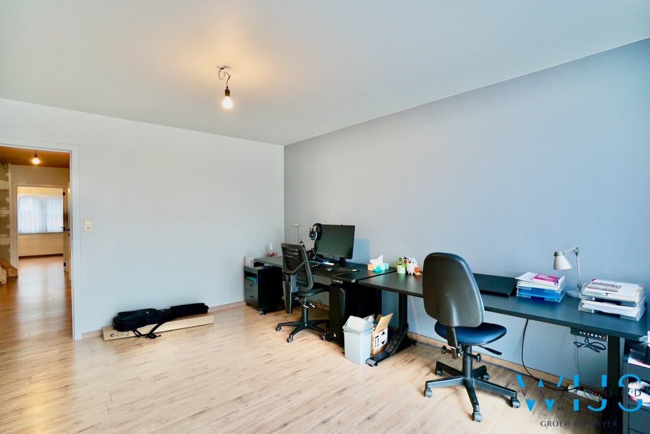 Woonhuis met 6 slaapkamers op TOPlocatie te EVERGEM ! 