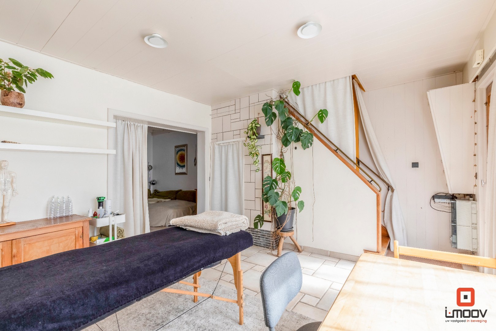 Karaktervolle tuinwijkwoning met unieke architectuur en garage te Gentbrugge 