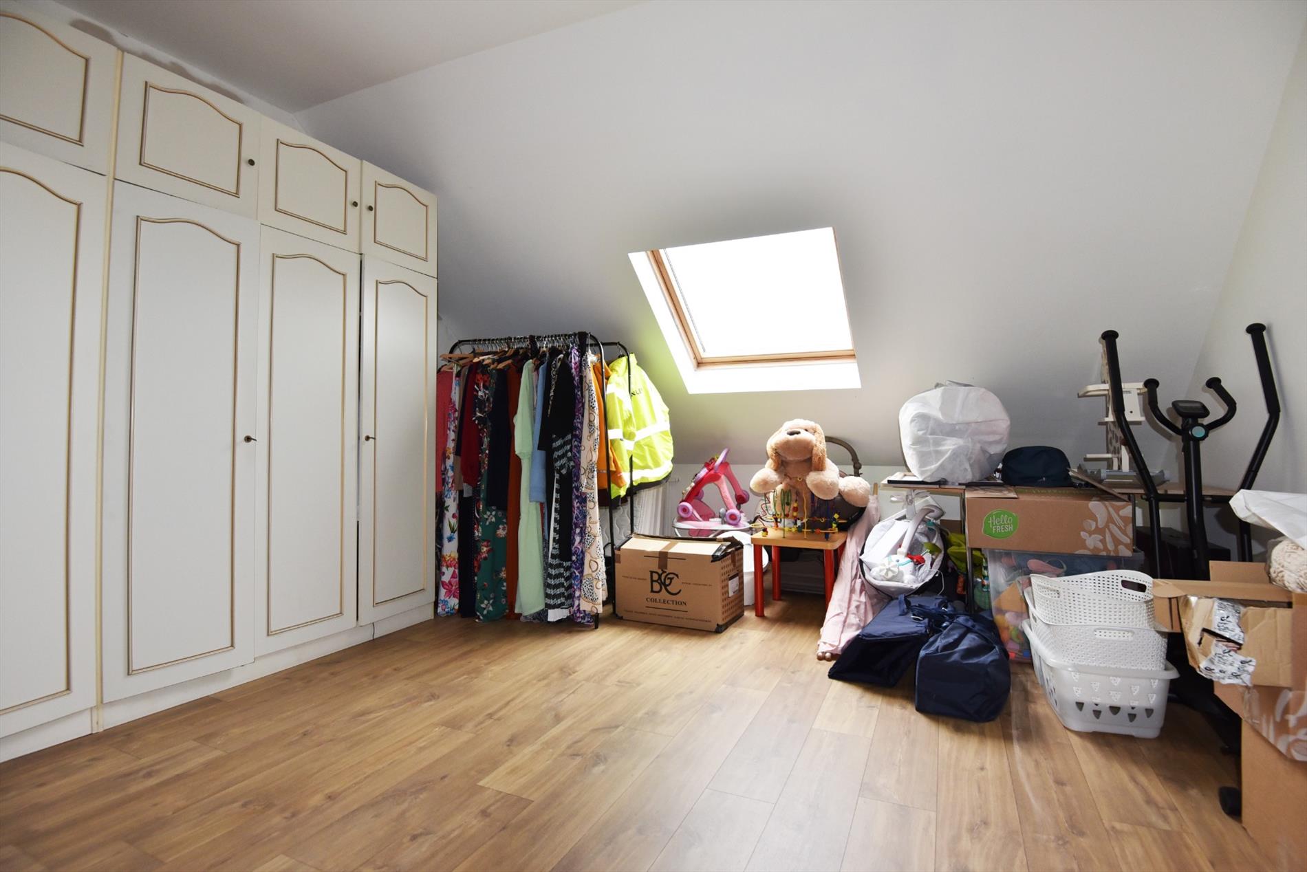 Instapklare gezinswoning met 3 slpks, garage en tuin te Watervliet 