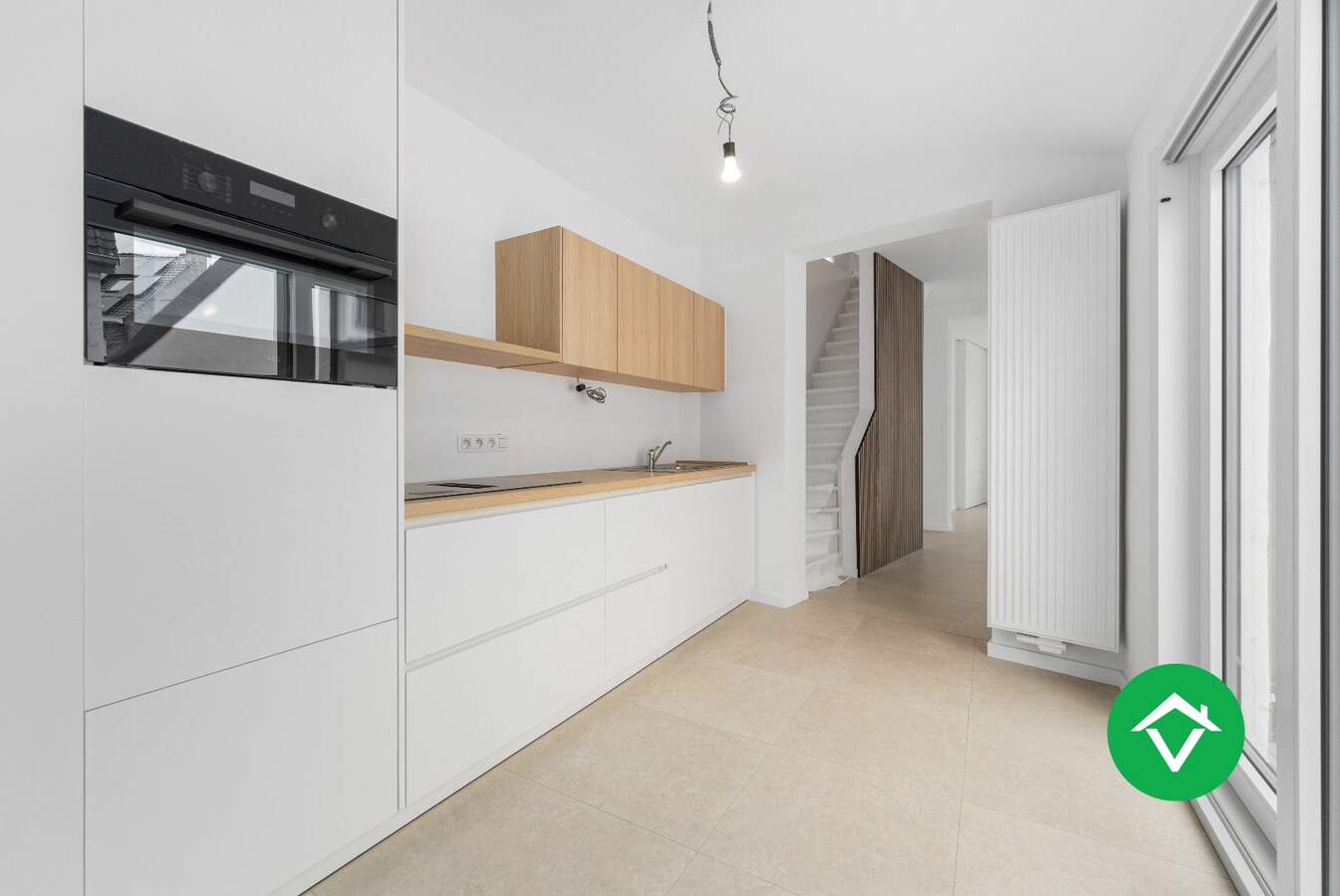 Volledig gerenoveerde woning (EPB B) met garage op topligging te Eernegem 