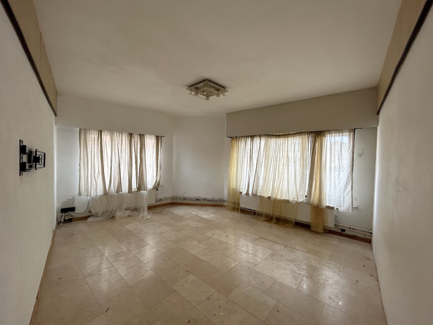 Centraal gelegen handelswoning in Turnhout-centrum 