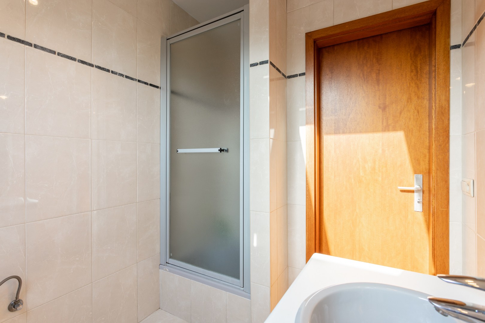 Instapklare gezinswoning met 5 slaapkamers, 2 badkamers en EPC B op topligging in Wezembeek-Oppem 