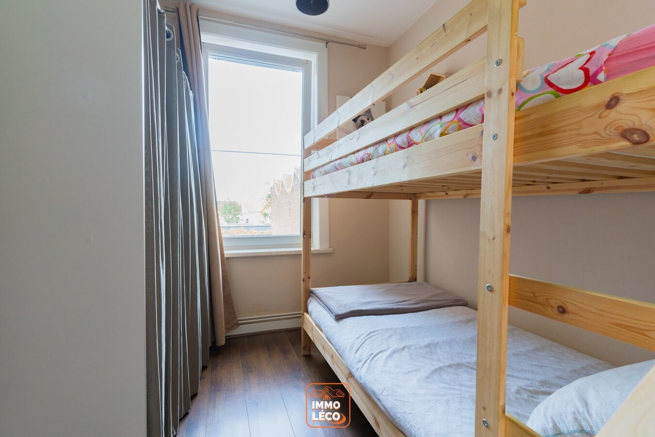 Maison 4 chambres avec commerce, plein centre-ville ! 