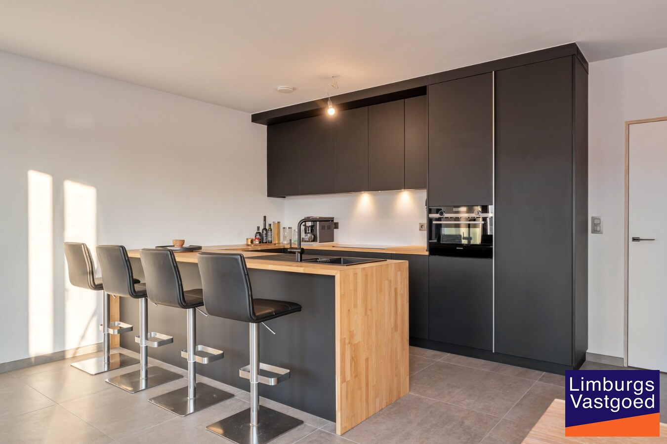 Energiezuinig 3 slpk penthouse, 122m² + terras, 2 parkings en berging 