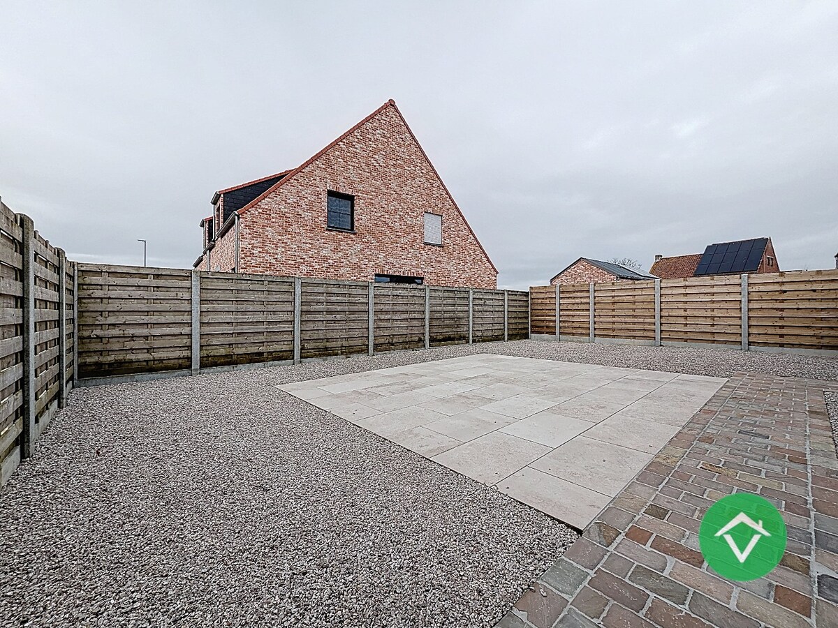 Instapklare woning met 3 slaapkamers en garage te Koekelare 