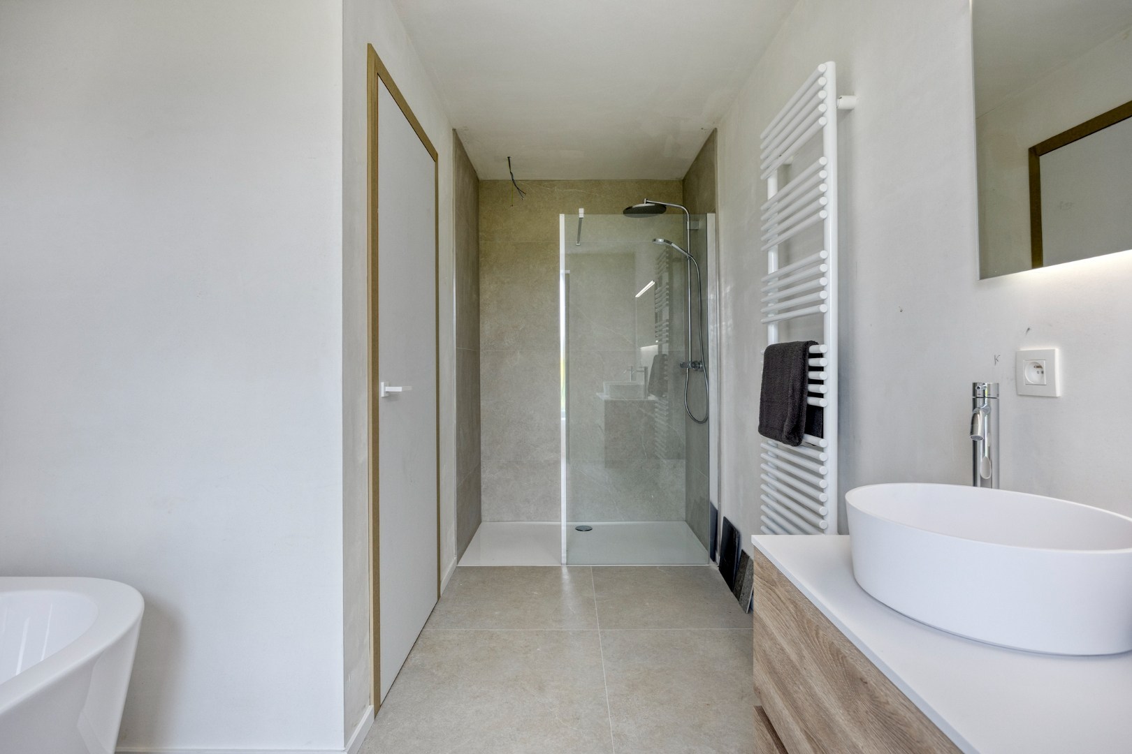 Fantastisch afgewerkte nieuwbouwwoning met 3 slaapkamers, tuin en terras in Assent (Bekkevoort)! – EPC 14 kWh/m² - bewoonbare opp. 177m² 