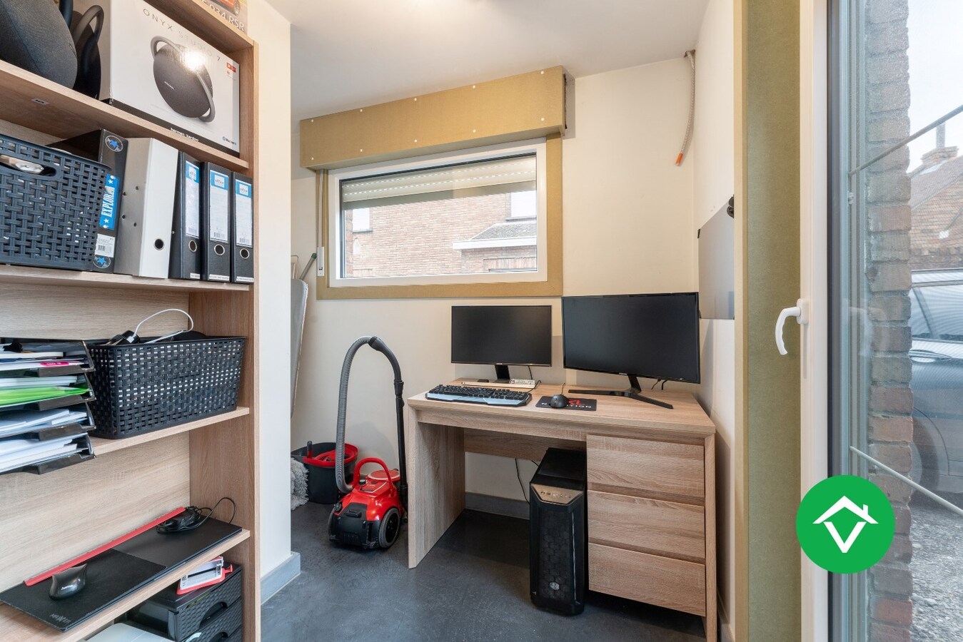 Instapklare woning met 2 slaapkamers en zicht op de groene velden te Eernegem 