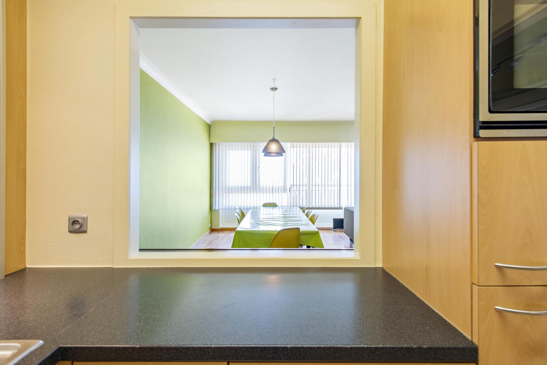 VAKANTIE APPARTEMENT MET 4 SLAAPKAMERS OP TOPLIGGING 