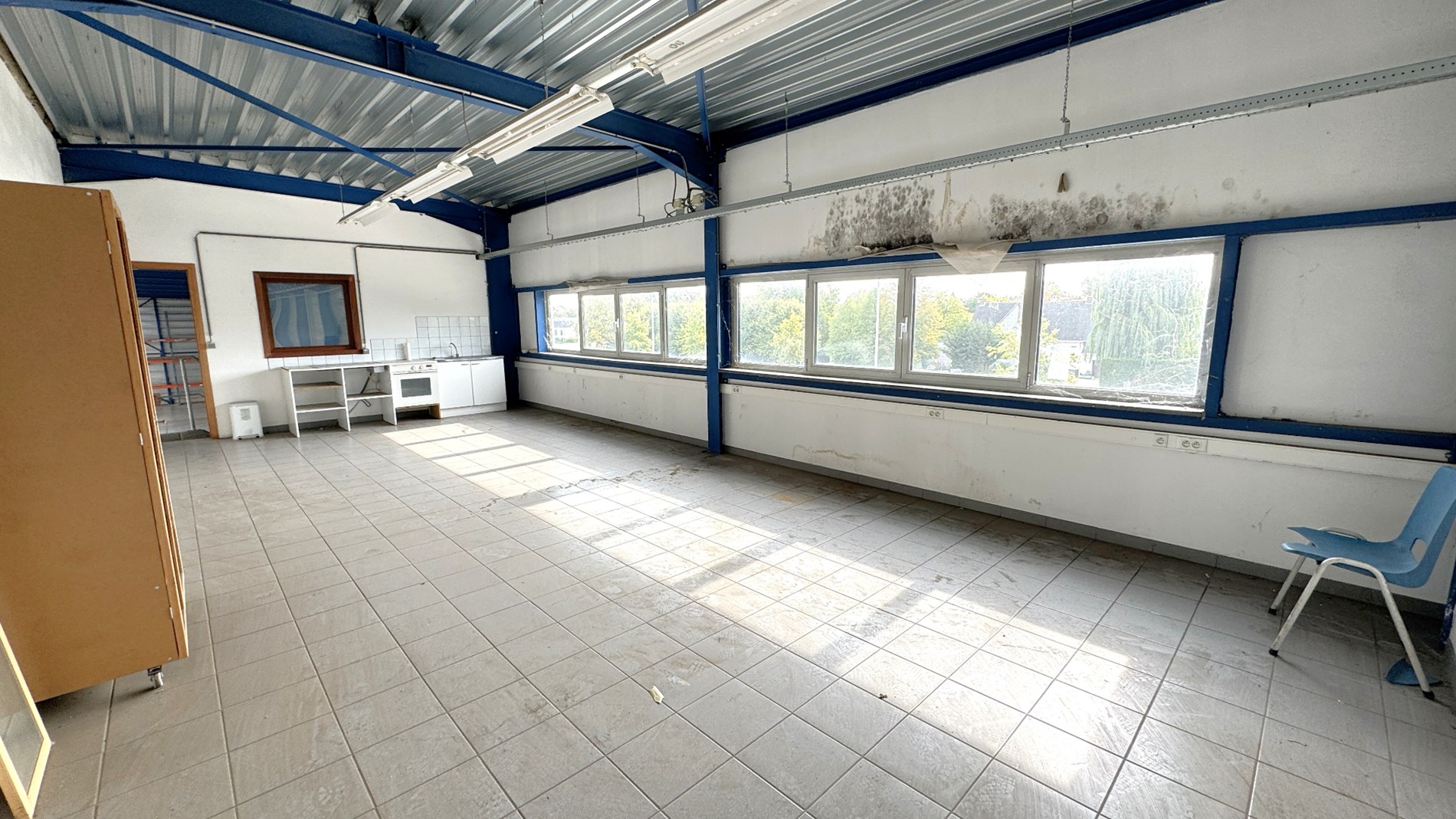 Logistiek bedrijfspand te huur industriezone TSS te Temse