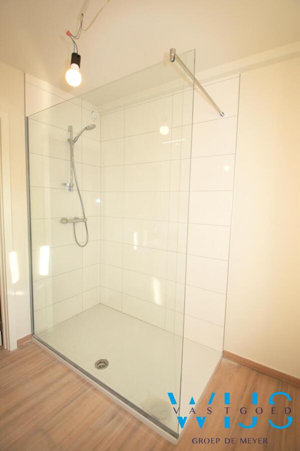 Duplexappartement met 4 slaapkamers &amp; zonneterras te Ertvelde! 