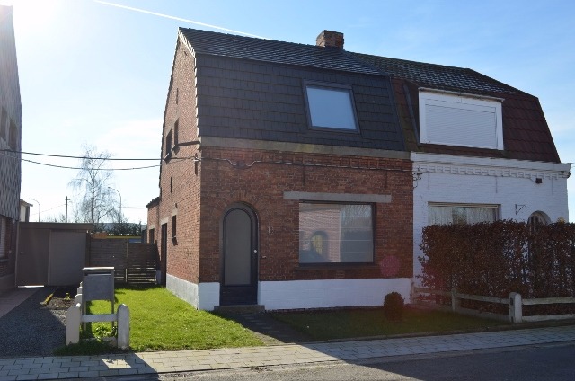 Gerenoveerde gezinswoning te Waarschoot 
