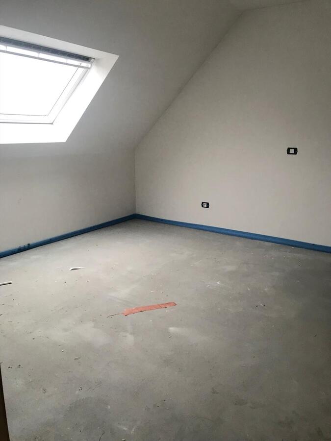 MODERNE RUIME WONING  TE BREDENE 