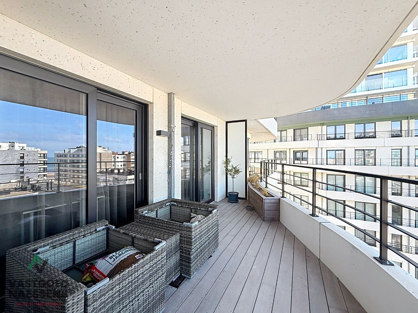 STIJLVOL GEMEUBELD 2 SLPK APP MET TERRAS 