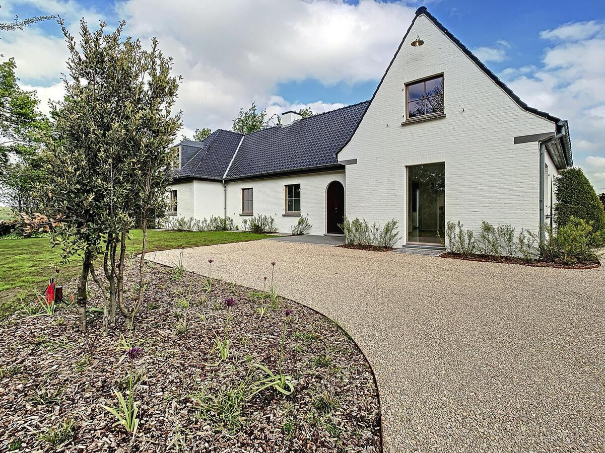 Exclusieve villa te huur in Kruishoutem 