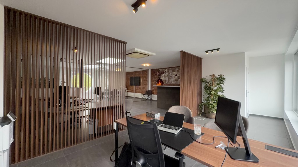 Mooi ingerichte kantoorruimte te huur in Wilrijk